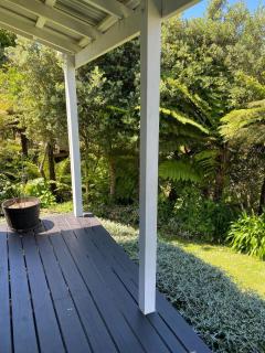Rosies cottage hideaway in Stanmore Bay with lovely seaview - 2