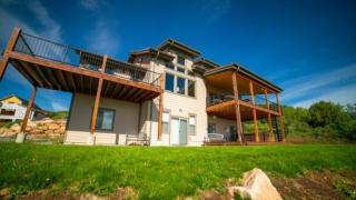Sunrise Retreat Cabin, Spectacular views, hot tub - Garden City - 4