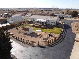 Home near Zion with private hot tub Sleeps 10 - Kanab - 8