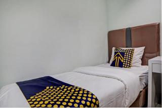 SPOT ON 92822 Finest House Near Amplas Bus Terminal - Medan - 4