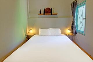 OYO 92825 Kamar Lombok - 2