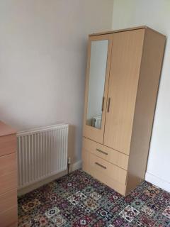 Paradise Apartment- Female Only - Bradford - 1