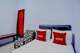OYO 92817 Niza Guesthouse Syariah - Banyuwangi - 4