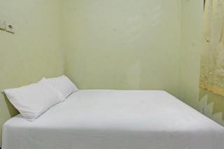SPOT ON 92882 Penginapan 3 Bersaudara Near Pasar Sengkol - Kuta Lombok - 7