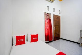 OYO 92848 Tri D Homestay Syariah - Banyuwangi - 3