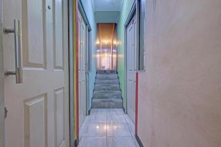 OYO Life 92877 Hotel Rainbow 7296 - Semarang - 5