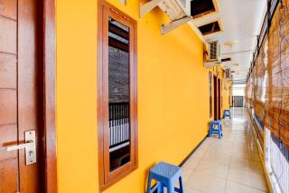 OYO 92848 Tri D Homestay Syariah - Banyuwangi - 6