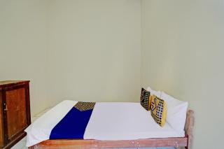 SPOT ON 92902 Sunyoto Homestay Syariah - Mojokerto - 1