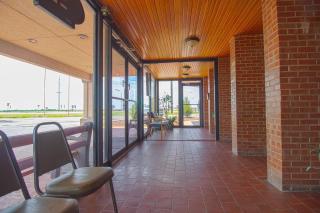 American Best Inn By OYO I-35 Perry near Lake McMurtry - Perry - 2