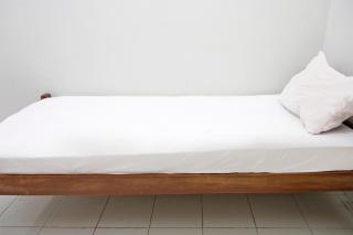 OYO Life 92925 Kost Bu Mala 2 Syariah - Pasuruan - 1