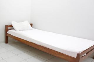 OYO Life 92925 Kost Bu Mala 2 Syariah - Pasuruan - 7