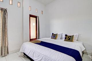 SPOT ON 92914 Meranti HomestayNearJembatan Siak - Pekanbaru - 6