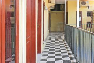 OYO Life 92925 Kost Bu Mala 2 Syariah - Pasuruan - 9