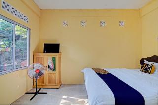 SPOT ON 92914 Meranti HomestayNearJembatan Siak - Pekanbaru - 3