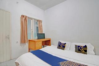 SPOT ON 92974 Arsen House - Pekanbaru - 8