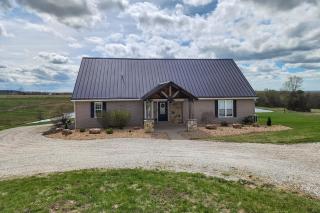 Pond Access with On-Site Fishing Versailles Getaway - - 8