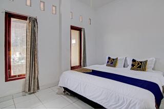 SPOT ON 92914 Meranti HomestayNearJembatan Siak - Pekanbaru - 9