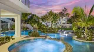 The Hideout - Sarasota - 6