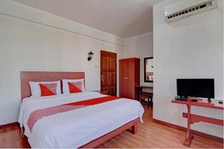 OYO 93072 Asri Homestay Syariah - Parit - 1