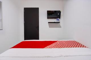 Super OYO Capital O 93076 Batam Backpacker Guesthouse 2 - Pembunuh - 4