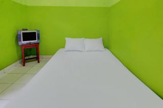 OYO Life 92829 Kos Insan Madani - Praya - 1