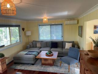 Montes Lake House - Smiths Lake - 3