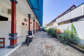 OYO Life 92838 Kost Ibu Surya - Negara - 7