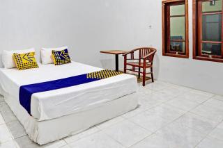 OYO Life 93075 Nova Jaya 2 Homestay Syariah - Lamongan - 4