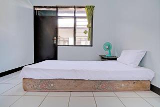 OYO Life 92901 Kost Bu Nur - 4