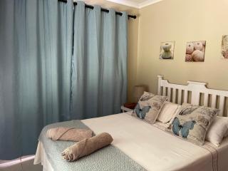 Nkumbe Bush Retreat Family Home - 5