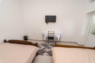Hotel Emir - - 6