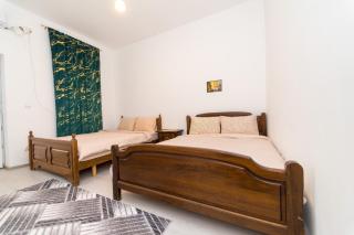 Hotel Emir - - 7