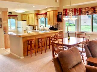 FV48 Modern home with AC within walking distance of golf course and Mt Washington Hotel - Carroll - 8
