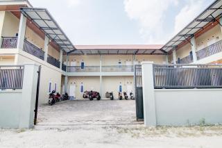 OYO 93087 Wisma Apel Syariah - Parit - 9
