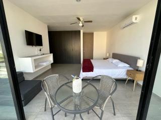 Casa Adosada Espaciosa de 2 Recámaras con Alberca cerca de Plazas y Hospitales - Mérida - 7