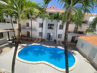 Bavareto pool beach los Corales RD - Punta Cana - 0