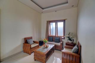 OYO Life 92852 Singgah Hotel Legian - Seminyak - 0