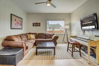 The Homestead! Stylish Escape with Scenic Views - 0