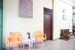 OYO 931O12 Tamara Homestay SyariahNearMasjid Raya Medan - Medan - 2