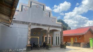 OYO 93119 Guest House Leo Patra - Muara Badak - 4