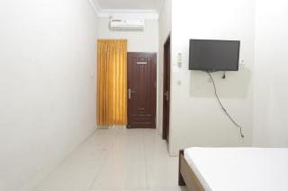 Hotel O Penginapan Budhe Sri - 1
