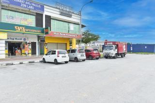 OYO 90869 Hotel Madeena Inn - Sepang - 7