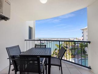 Beachside Retreat in Urangans Mantra Resort - Urangan - 9