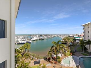 Beachside Retreat in Urangans Mantra Resort - Urangan - 8