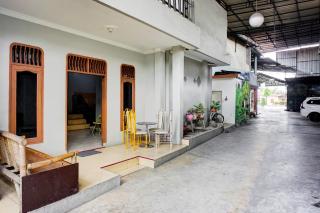 OYO 93071 Home Stay Kembar Syariah - Binjai - 0