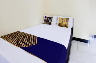 OYO Life 93155 Wisma Sarah - 4