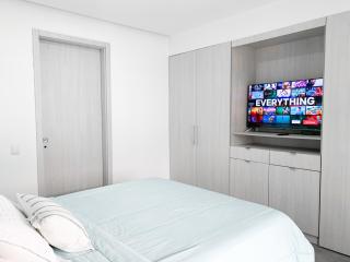 Suites empresariales cerca de Omni Hospital, Solaris , Mall del Sol, Guayaquil - Guayaquil - 1