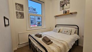 Bros Inn Hotel - Londra - 5