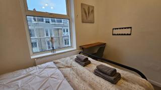 Bros Inn Hotel - Londra - 7