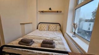 Bros Inn Hotel - Londra - 9